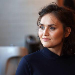 Brow shape tint makeup